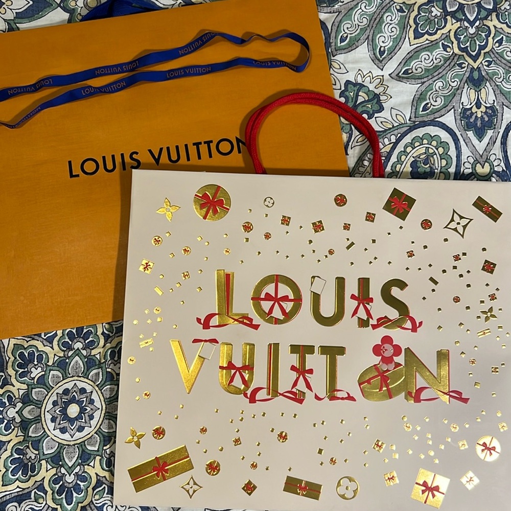 AUTHENTIC Louis Vuitton gift bags & ribbon